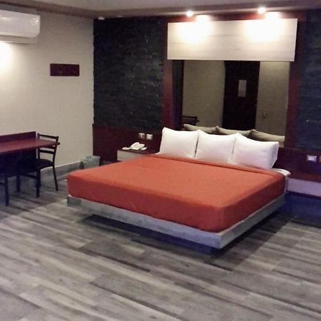 Hotel Plaza Arteaga 蒙特雷 外观 照片